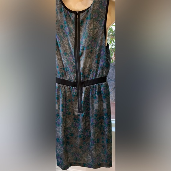 Kensie artist print dress.So luxuriously soft & comfortable.Perfect for summer❤️ - Picture 8 of 9